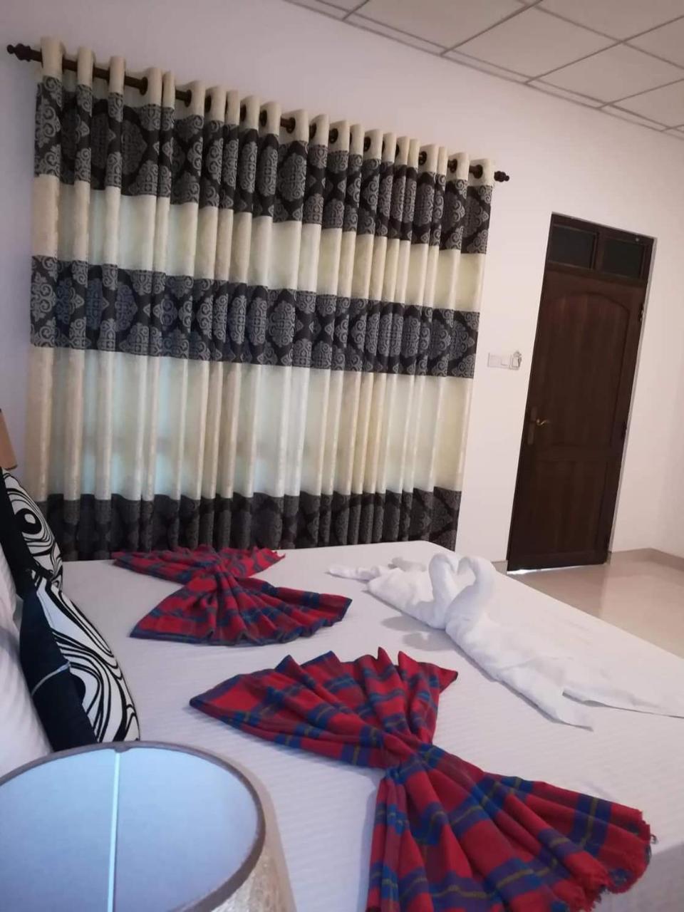 Sigiri Hibiscus Villa Sigiriya Bagian luar foto